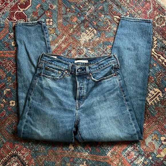 Levi's Denim - Levi's Women’s Sz 28 Wedgie Straight Leg Button Fly Jeans 28” inseam